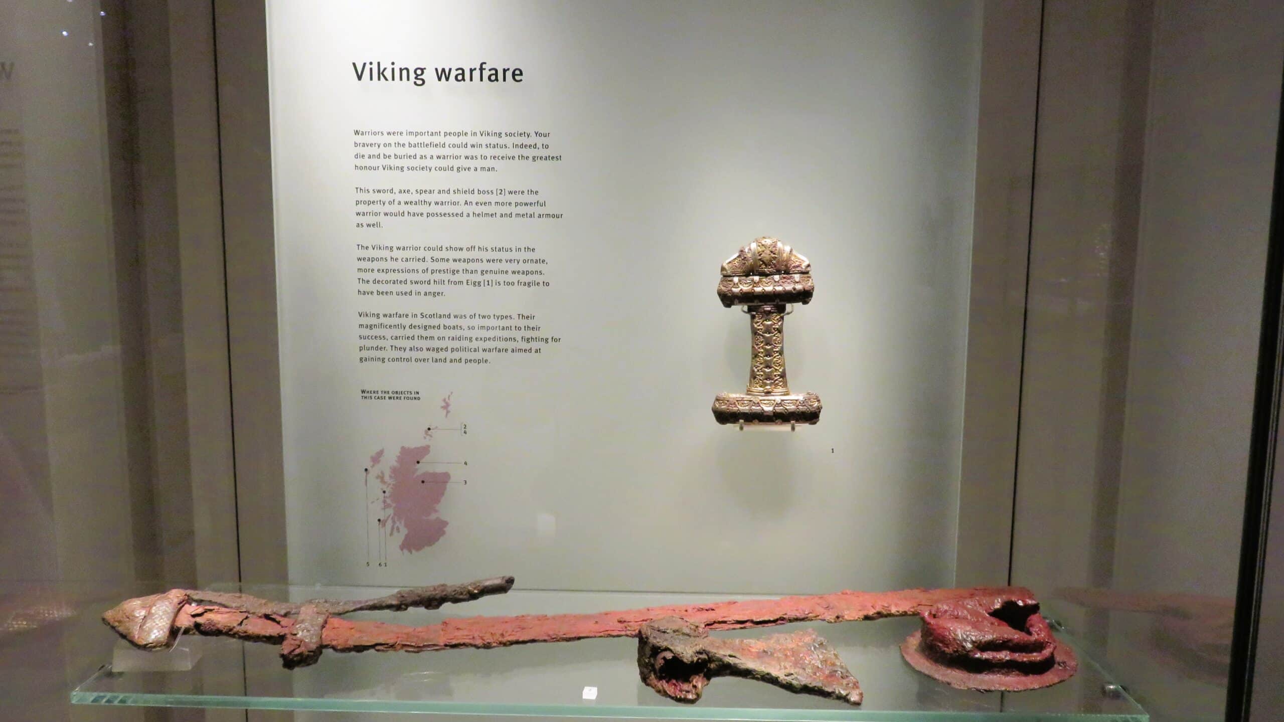 Peça viking exposta no Museu Nacional da Escócia